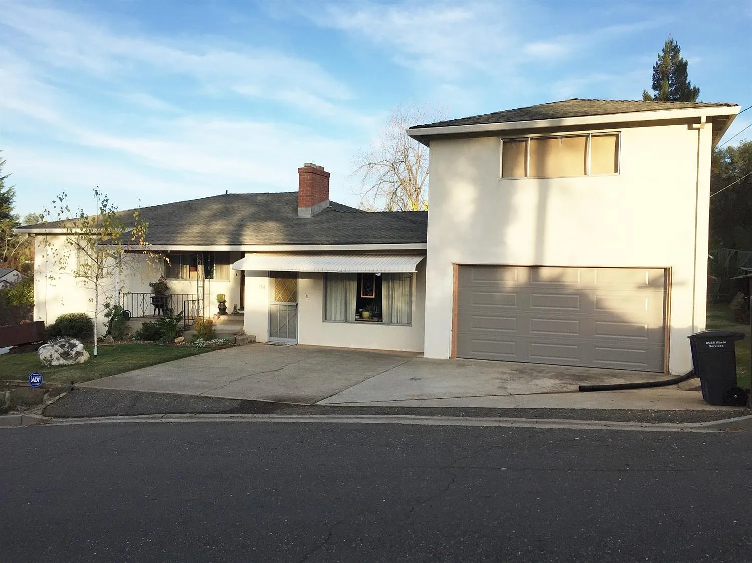 194 Highland Dr photo 1