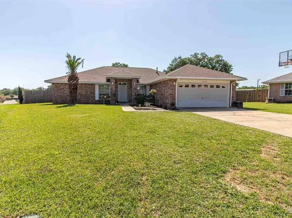 2068 Claudine St, Cantonment, FL 32533