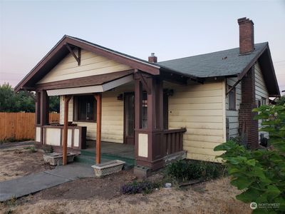 806 S 7th Street, Yakima, WA, 98901
