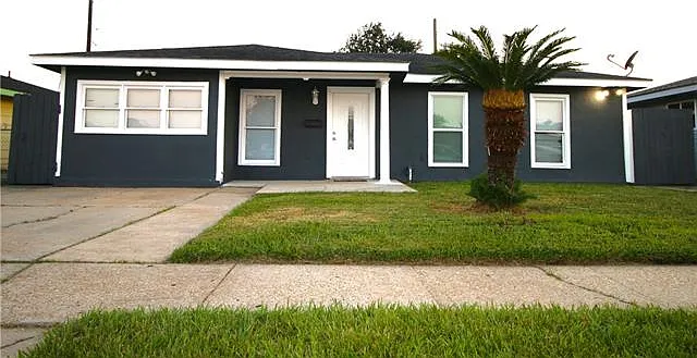 2836 Glenbrook Dr — Photo 1
