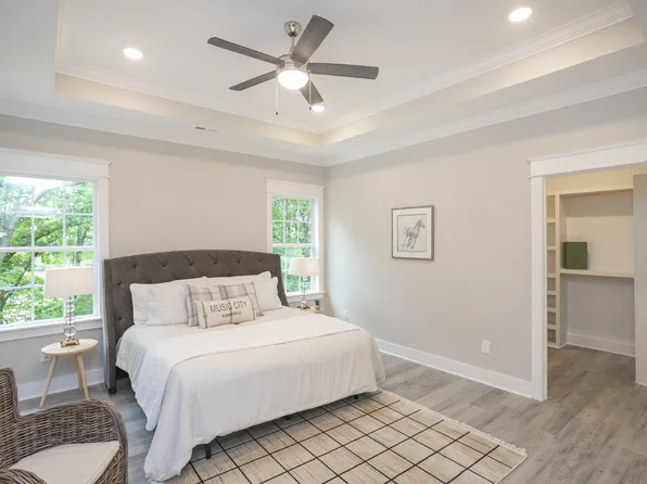 490 Manor Cir, Lewisburg, TN 37091