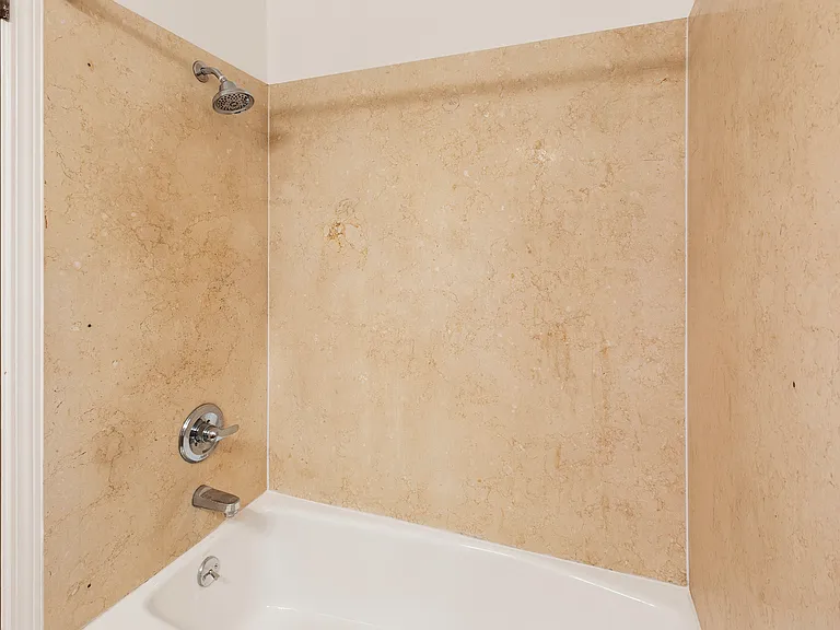 592 Corbett Ave #592 — Photo 14