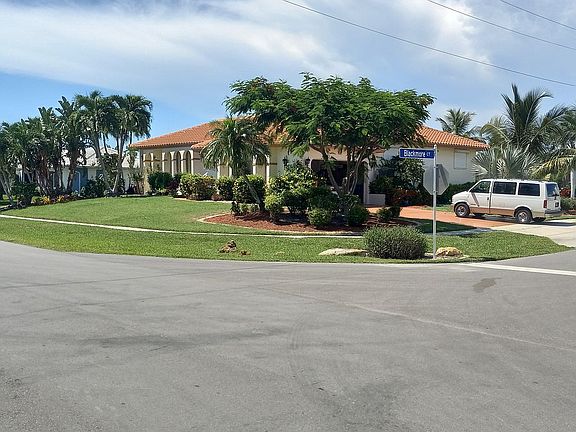 3rd image of 549 Spinnaker Dr
