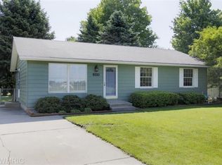 388 N Boulevard St, Vicksburg, MI 49097