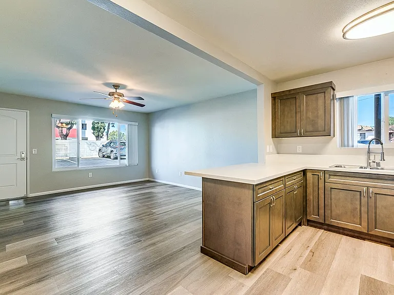 Woodlawn Gardens Apartments — Photo 6