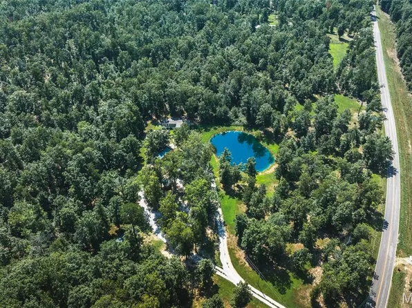 11726 Highway K, Jadwin, MO 65501