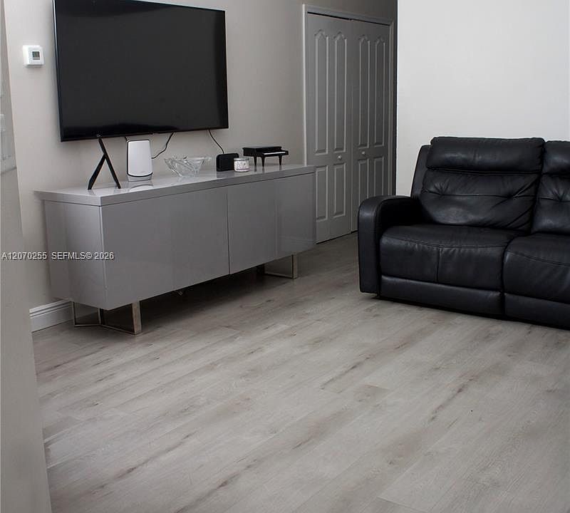 1st image of 2732 W 68th Pl