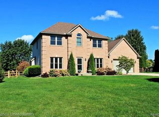 331 Golfview Way, Monroe, MI 48162