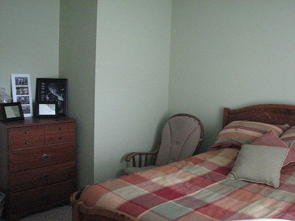 ML Bedroom 1 another view