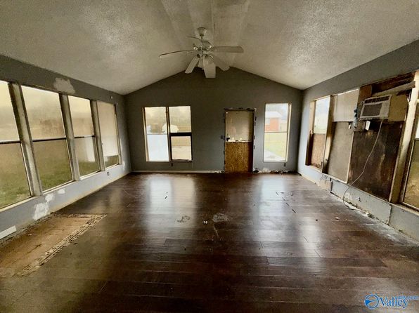 3114 Leftwich St NW, Huntsville, AL 35810