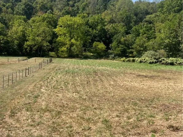 14734 Charleston Rd, Kenna, WV 25248