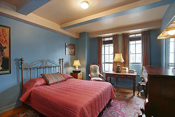 Sold by Corcoran | media 13