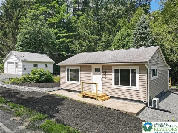 1126 Packerton Dam Dr, Lehighton, PA 18235