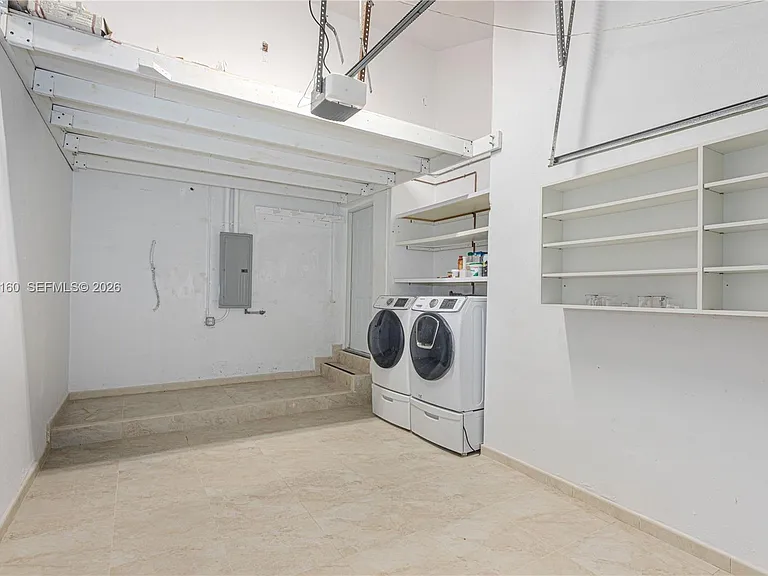 231 Poinciana Dr #401 — Photo 34