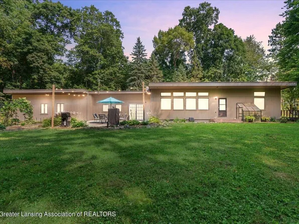 1690 Milton Rd, Perry, MI 48872