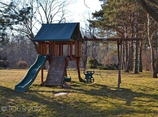 1 Grenadier Dr, Mahwah, NJ 07430