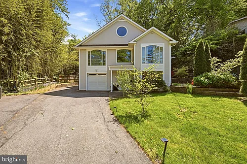 8400 Thornden Ter Photo 1