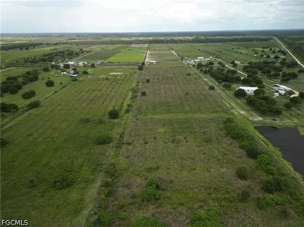 3rd Rd, Labelle, FL 33935