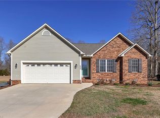4938 Leigh Ln, Sophia, NC 27350
