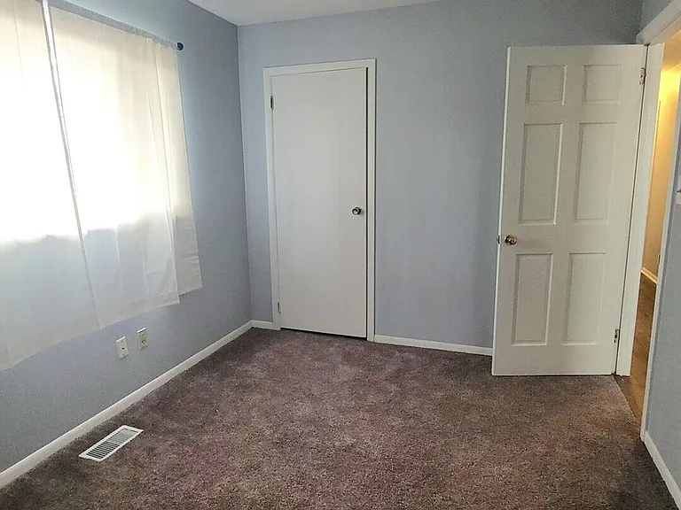 4145 Camelot Dr — Photo 12