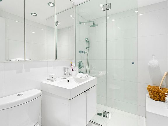 4th image of 301 E 66th St APT 11P