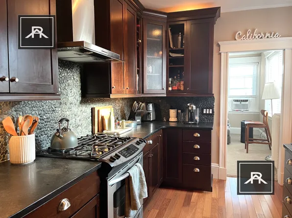 162 Strathmore Rd #23, Brighton, MA 02135