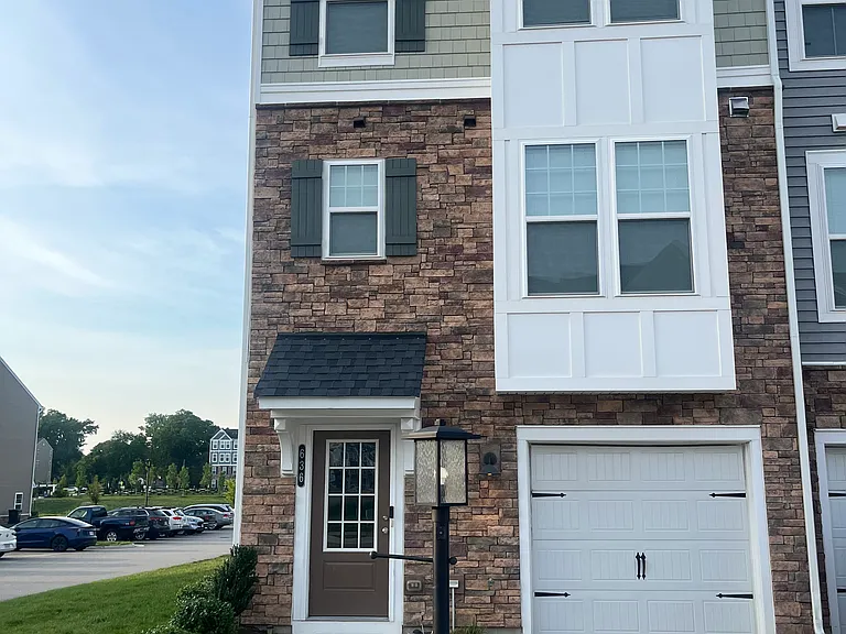 636 Rivanna Hill Rd — Photo 1