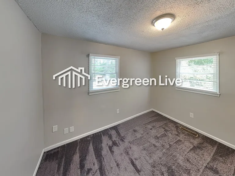 6770 Burkhead Dr — Photo 15