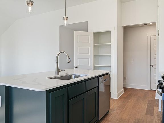 7th image of this home