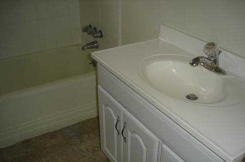 5th image of 897 N Gordon St