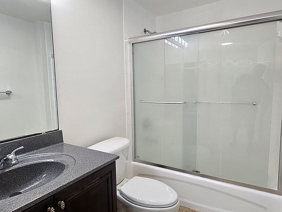 3rd image of 13215 Villa Vista Dr Unit 1-102