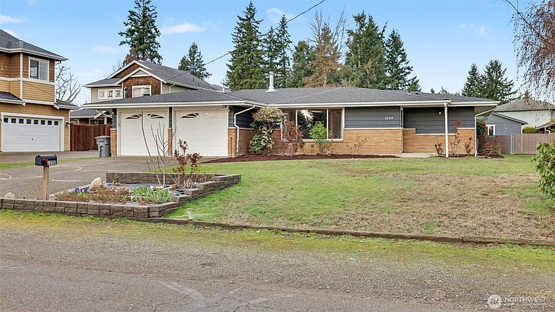 2nd image of 2200 NE 12th
