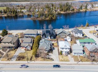 82 Queen St, Selwyn, ON K0L 2H0