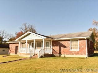 209 N Locust St, Eldon, MO 65026
