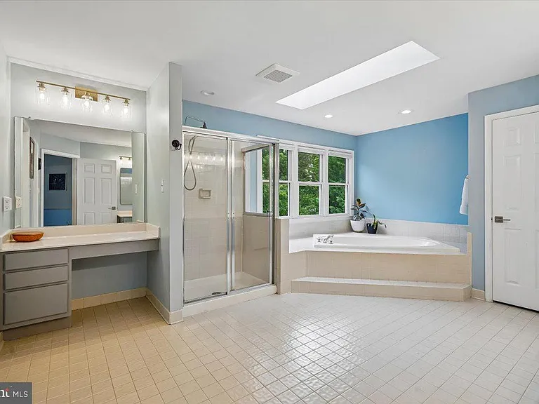 676 Old Hunt Way — Photo 30