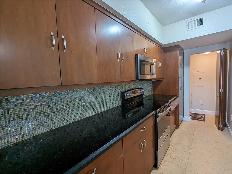 6966 W Sample Rd #6966 — Photo 4
