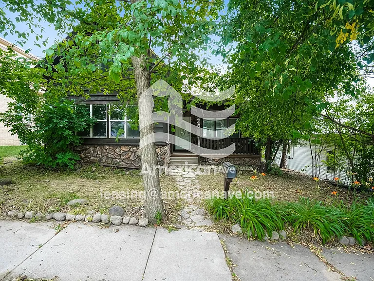 673249_002_front_view_2.jpg
