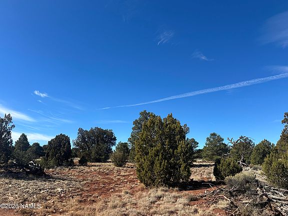 3rd image of 2816 S Spruce Rd