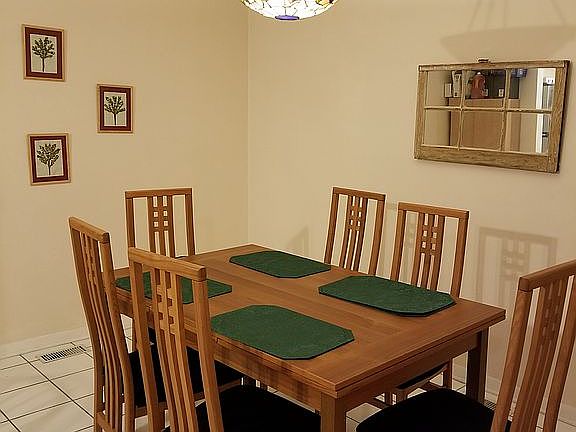 3rd image of 1330 N La Salle St #301