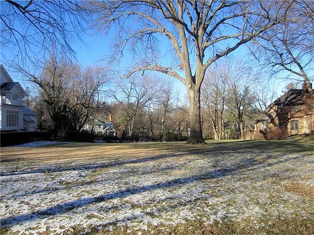 2nd image of 5832 High Dr