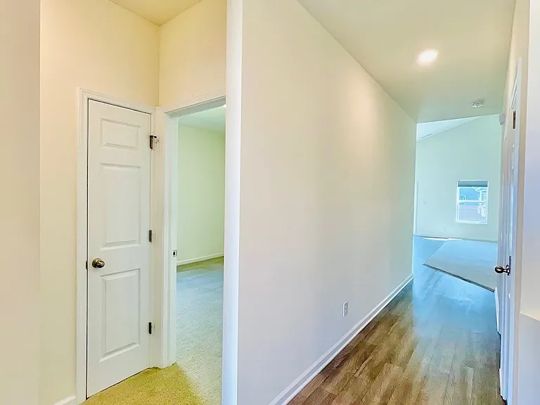 3815 Starkey Dr — Photo 23