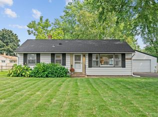3824 McKnight Rd N, White Bear Lake, MN 55110