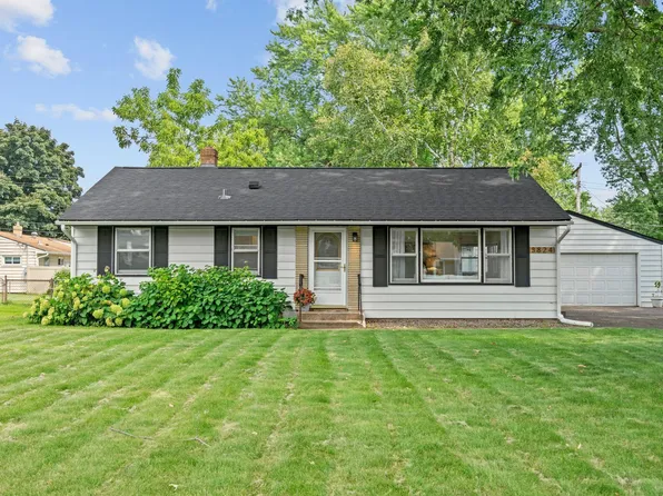 3824 McKnight Rd N, White Bear Lake, MN 55110