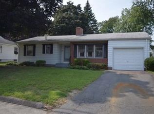 38 Rzasa Dr, Chicopee, MA 01013