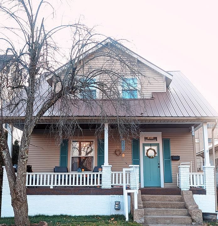 1st image of 1604 S 4th St