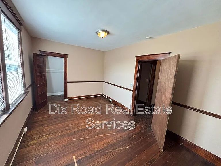 11169 Maple St — Photo 18