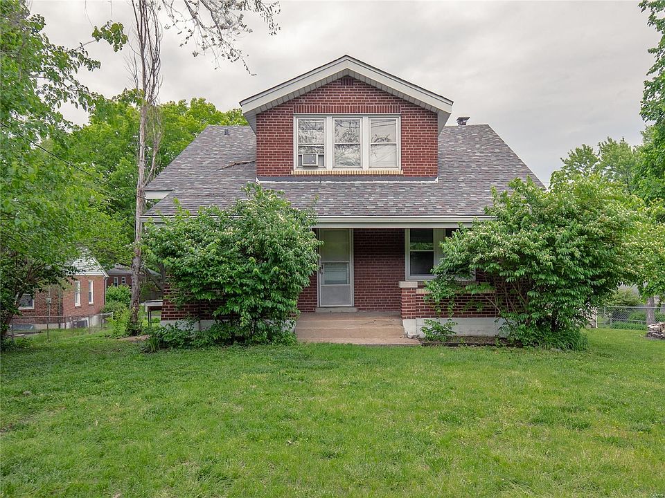 1st image of 240 Saint Cornelius Ln