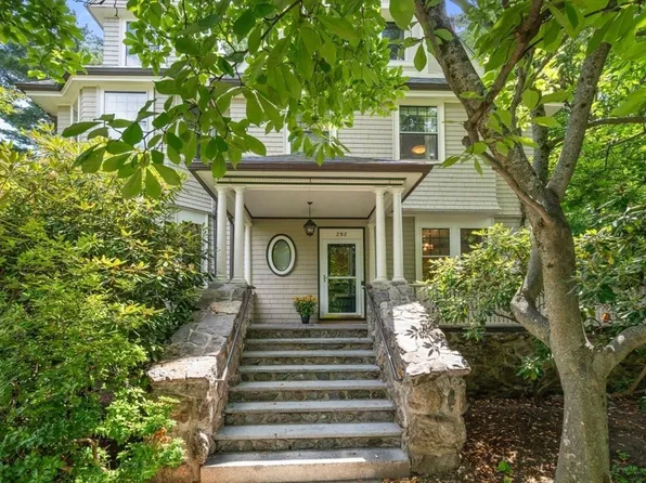292 Clinton Rd, Brookline, MA 02445
