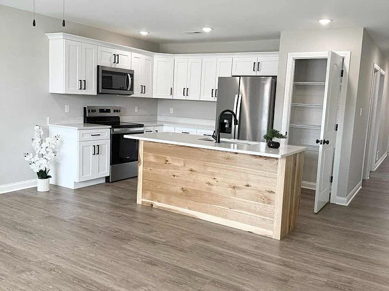 418 Nandino Cir #418 — Photo 3