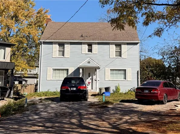 24 Walnut St, Welland, ON L3C 1E9